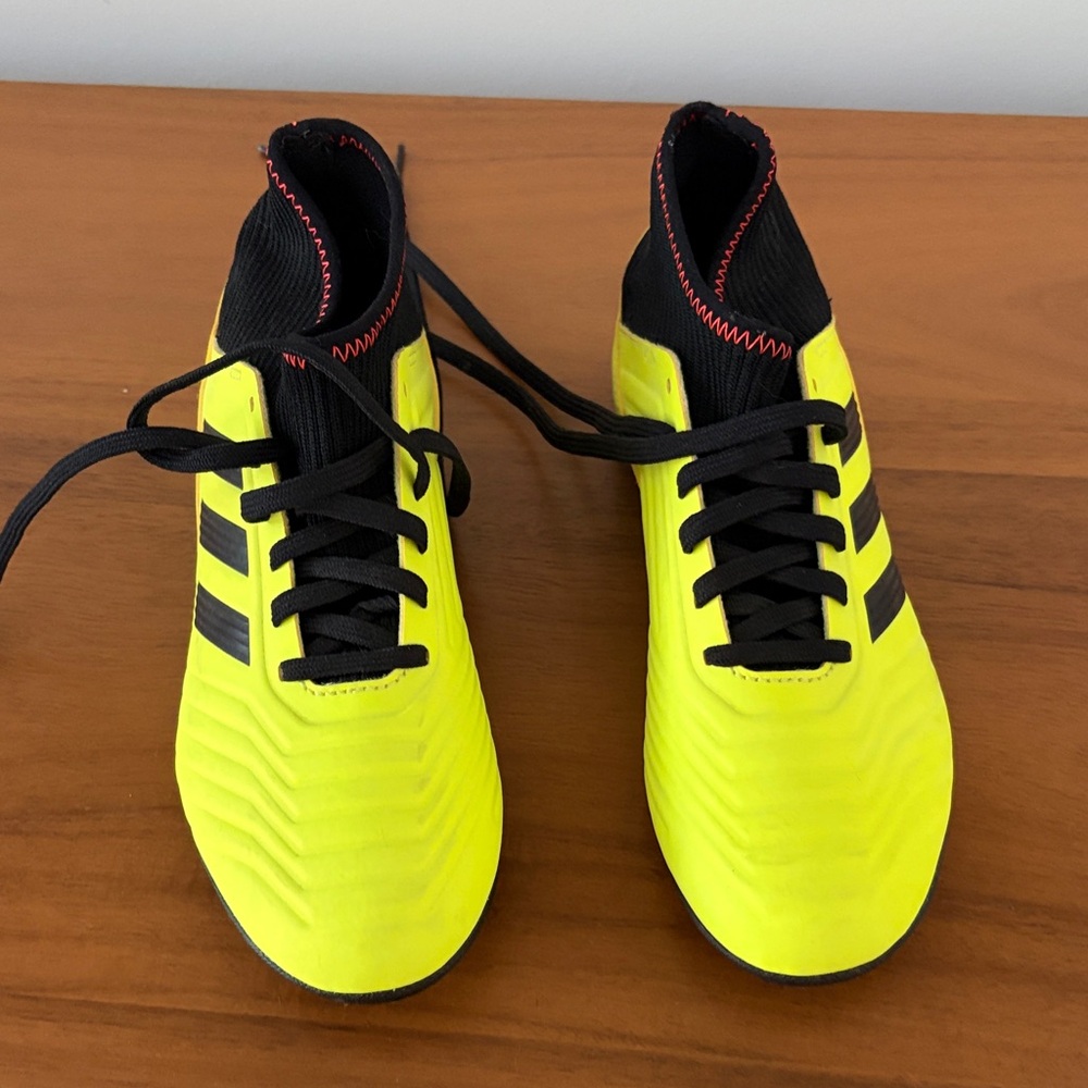 Adidas Predator Kids Sneakers - Neon Yellow and Black - Picture 2 of 3